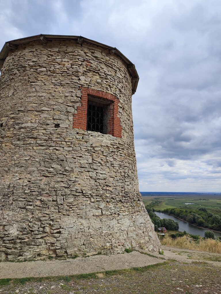 Watch Tower and Toyma river (Elabuga)
