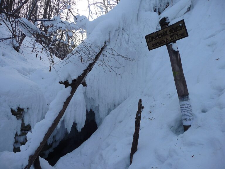 Yuryevskaya Cave entry at February 2010